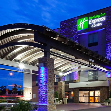 Holiday Inn Express And Suites Rochester West-Medical Center By Ihg Екстер'єр фото