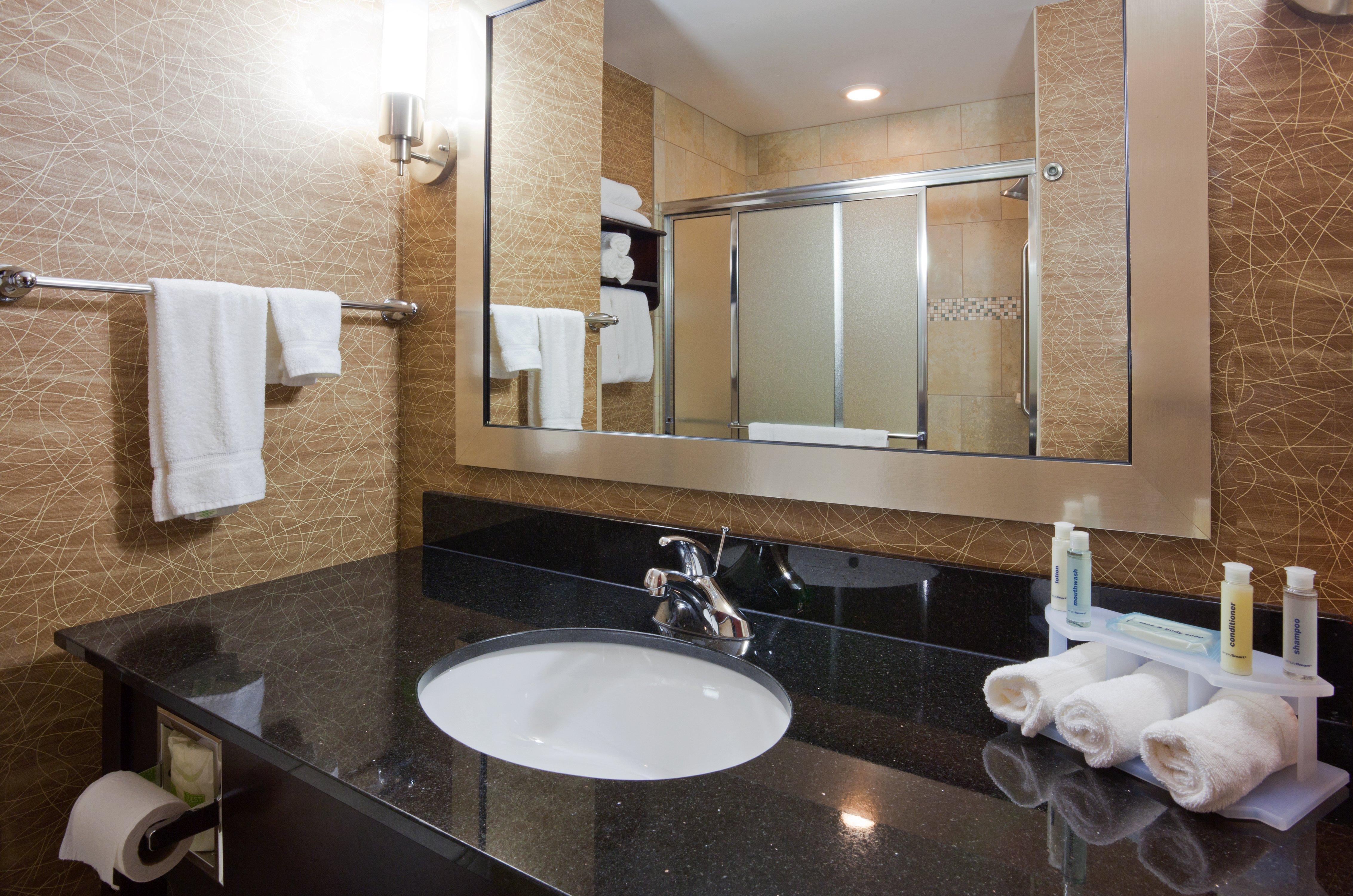 Holiday Inn Express And Suites Rochester West-Medical Center By Ihg Екстер'єр фото
