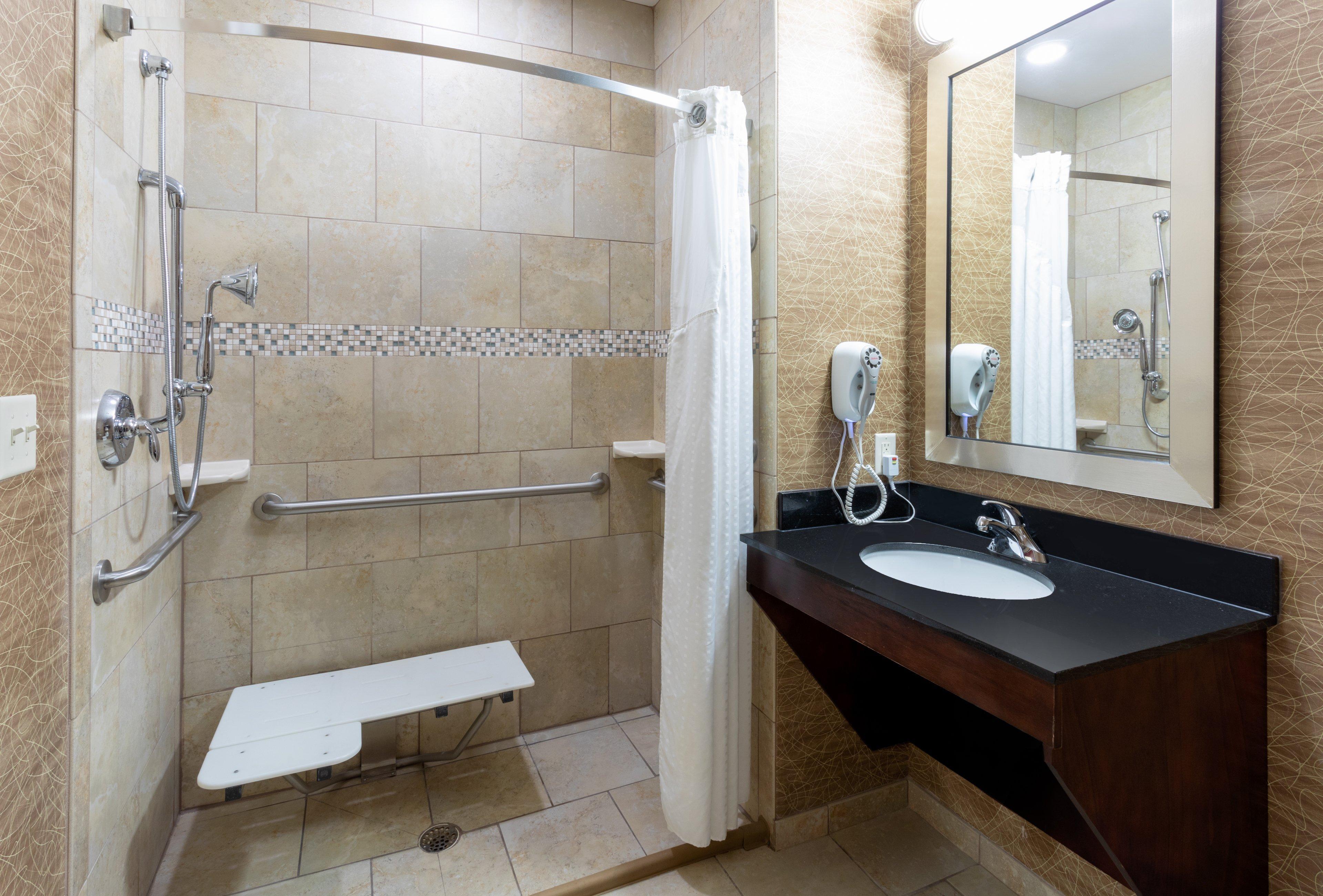 Holiday Inn Express And Suites Rochester West-Medical Center, An Ihg Hotel Екстер'єр фото
