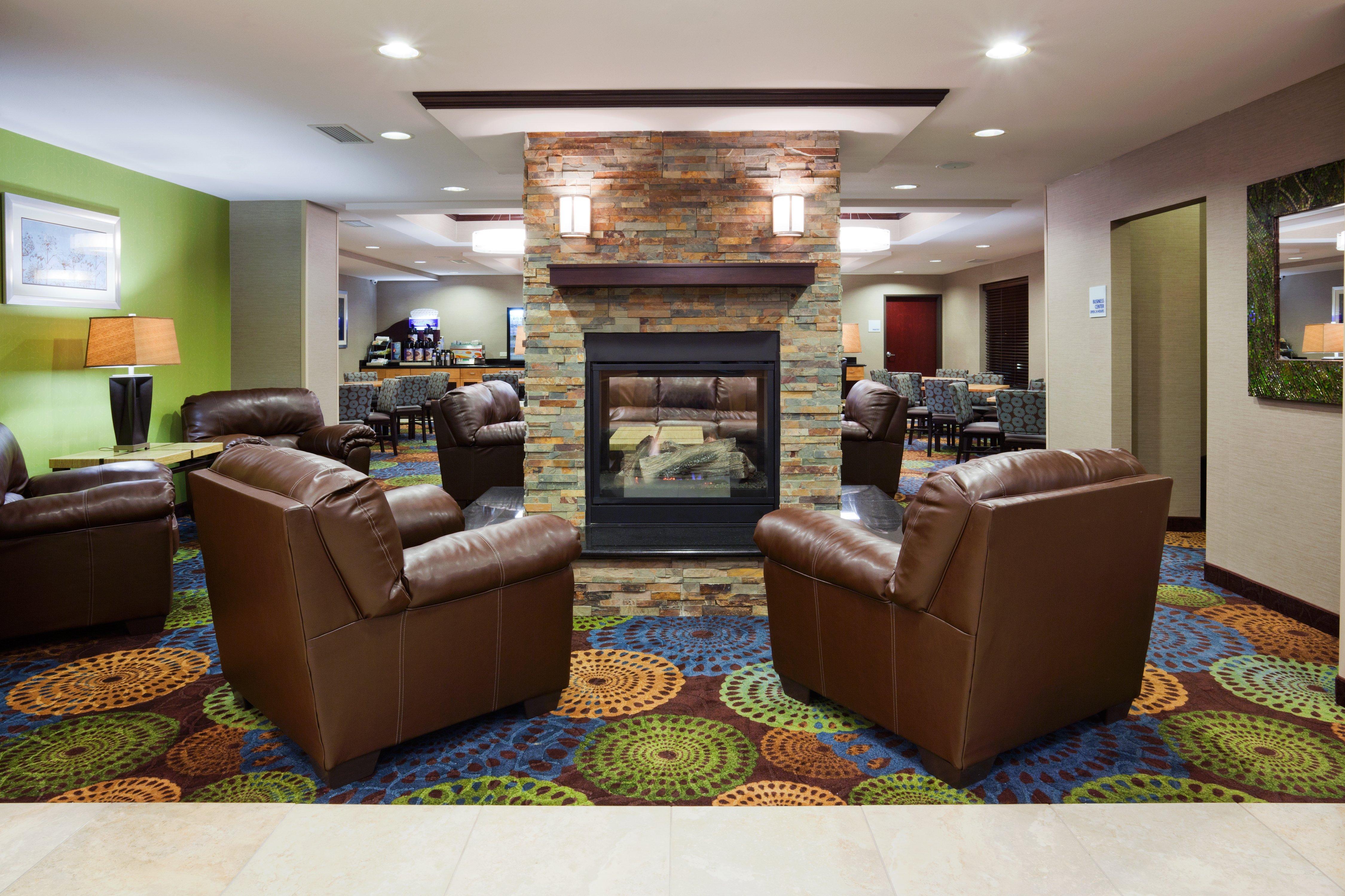 Holiday Inn Express And Suites Rochester West-Medical Center By Ihg Екстер'єр фото